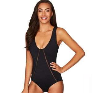Sea Level NWT Essentials V Style B-DD Swimsuit 8